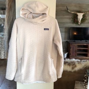 Patagonia hooded fleece large
